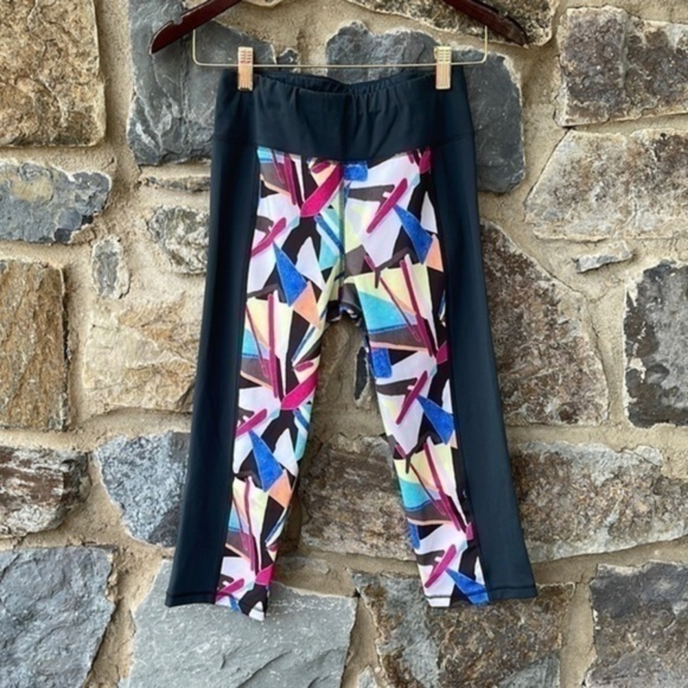 Sweaty Betty Black/Colorful Geometric Cropped Leggings Size Small
